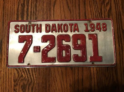 Vintage South Dakota 1948 Silver | South dakota, License plate, Novelty