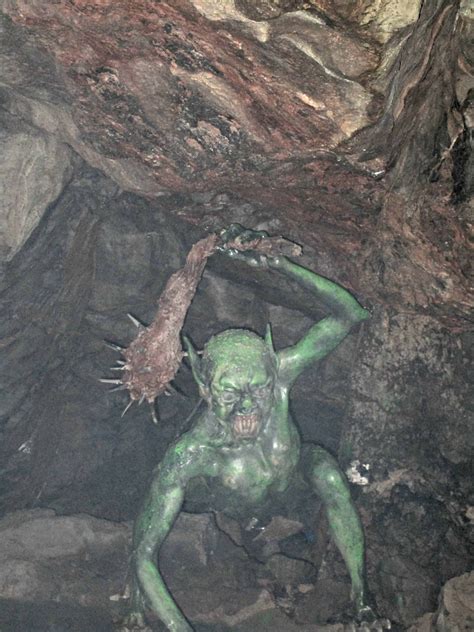 ナギ役 さか 兵士役 小次狼 after. Exploring the caves at Cheddar Gorge • Craft Invaders