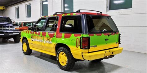 Jurassic Park Ford Explorer For Sale Has A Scary Surprise See The Pics