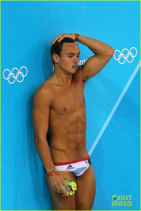 British Diver Tom Daley Misses Out On Olympic Medal Photo Photos Just Jared