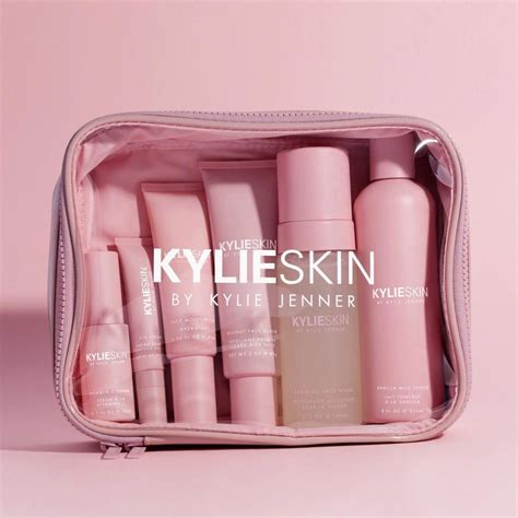 Pin By Vivimilan On Makeup Brands Makeup Bags Travel Kylie Makeup