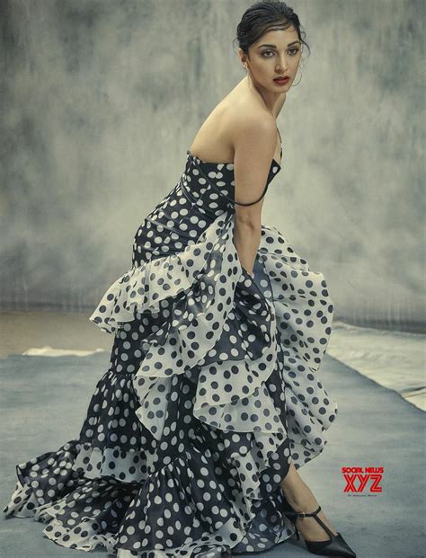 Actress Kiara Advani Hot And Sexy Stills From Vogue Magazine Cover Shoot Social News Xyz