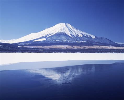 Mt Fuji Reflected In Yamanakako Lake At Winter Yamanashi Prefecture