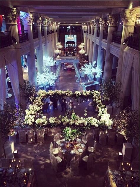 Tradesy weddings is the world's largest wedding marketplace. Houston | Table decorations, Decor, Wedding