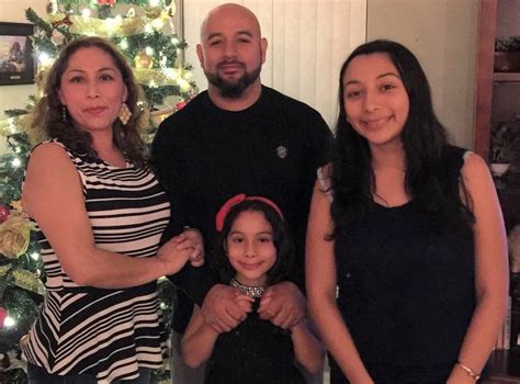 Ice Held Us Born Marine Veteran With Ptsd For Possible Deportation