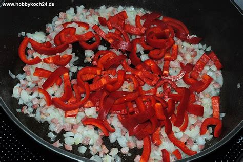Paprika Spätzlepfanne