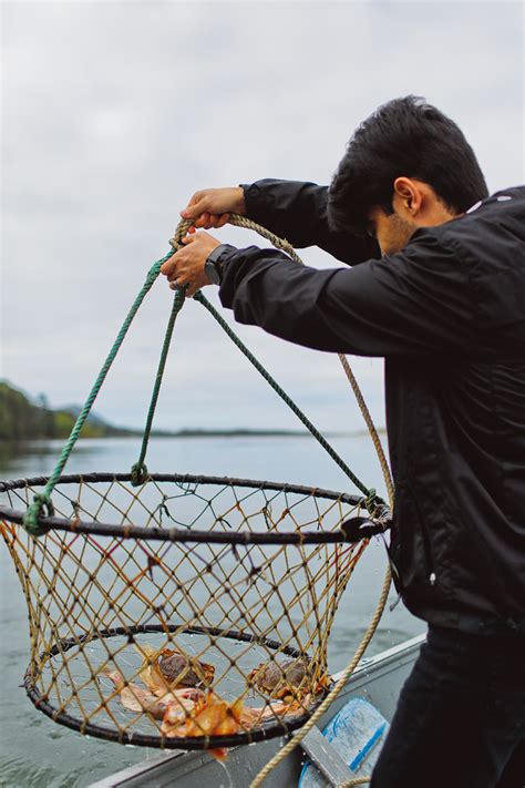How To Go Crabbing On The Oregon Coast Everything You Need To Know