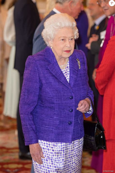 La reine Elisabeth II d'Angleterre - La famille royale d ...