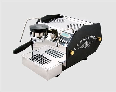 A darling of the specialty coffee community, la marzocco's strada espresso machine includes a preheating system, lever steam actuation, an lcd display with timers, and exposed group heads to enhance visibility. Pin on food truck