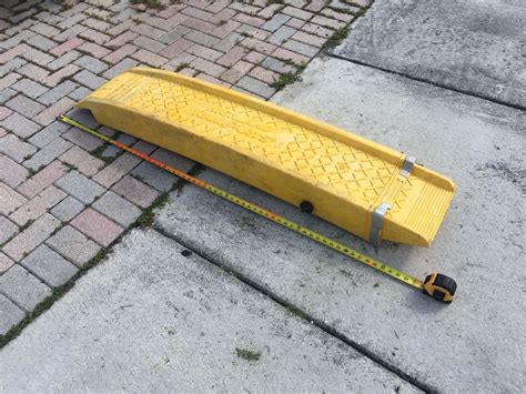 Plastic Motorcycle Telescopic Ramp Highland Ramp Arts Max Load Not To Exceed 750 Lbs For Sale