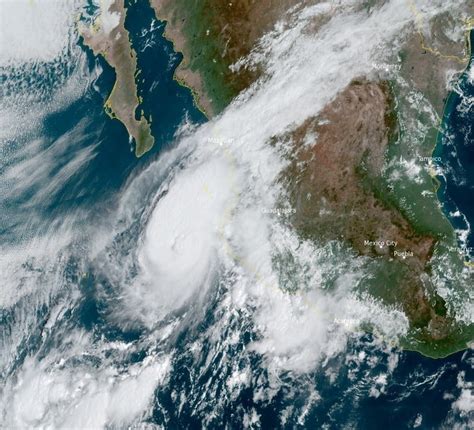 Hurricane Orlene To Make Landfall Over Southwestern Mexico On October The Watchers