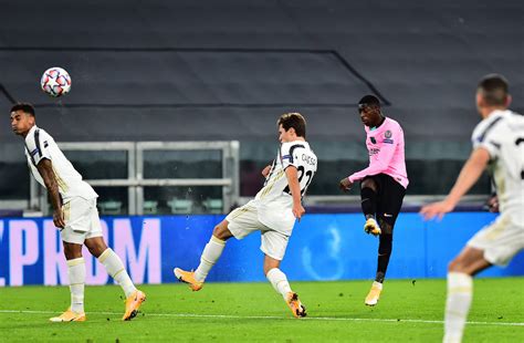 Marchisio produces an excellent backheel to set lichtsteiner. Fotos: Las mejores imágenes del Juventus-Barcelona ...
