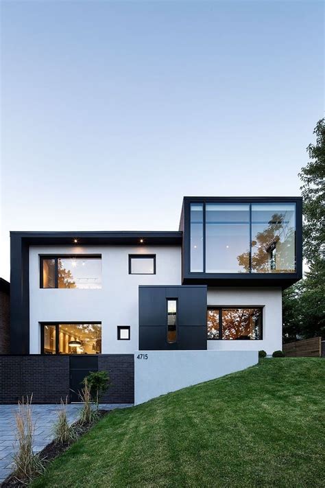 Minimalist Modern House House Reconstruction