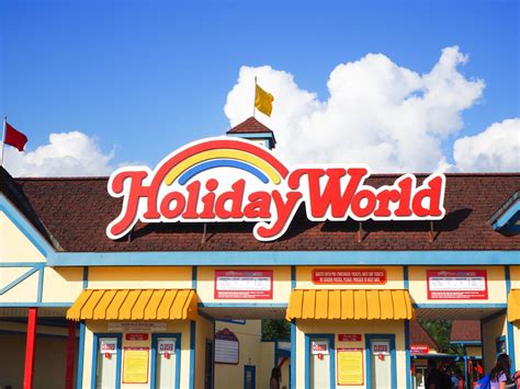 5 Reasons To Spend A Day At Holiday World In Santa Claus