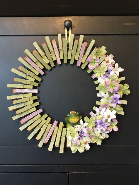 Daisy Clothespin Wreath Great For Spring And Summer Artofit Clothes Pin Wreath Wreath