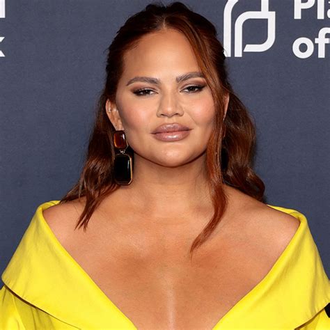 Chrissy Teigen Latest Style News And Photos Of John Legends Wife