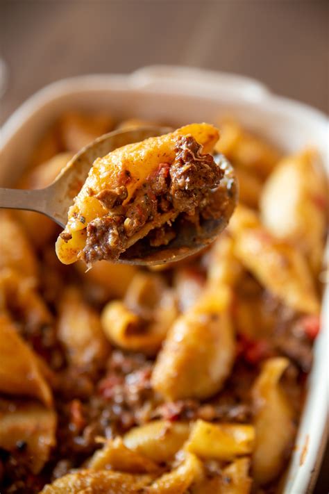 Switch it up by using ground beef, chicken, or turkey along with any other of your favorite ingredients, such as sliced mushrooms. Sundried Tomato Beef Shells | Seafood casserole recipes ...