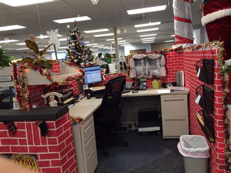 Last year while i was assigned the task of monitoring the christmas decoration of the cubicles in the office, i had to spend a great deal of time looking for some of the best ideas trending and making headlines. Work Christmas Decorations #work #christmas #cubicle # ...