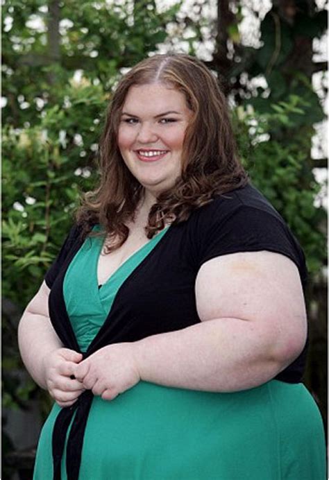 英国400斤女子减肥后反弹 自称管不住嘴 图 手术 减肥 凤凰资讯