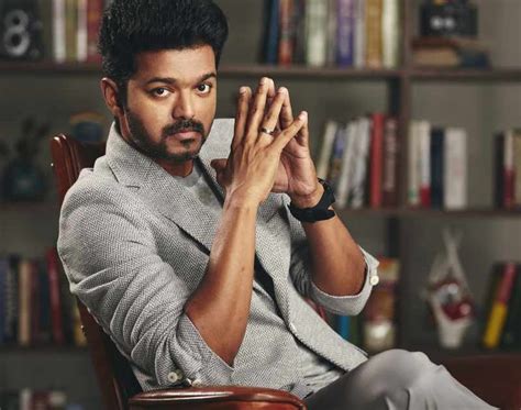 How big is the display size? Vijay Mass 4K Photo : Bigil Thalapathy Vijay Hd Wallpaper Background Image Download