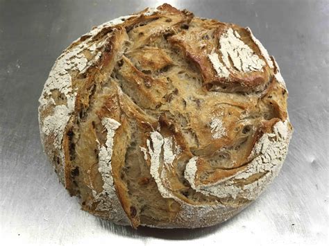 Multigrain loaf is full of flavor and texture, and it's fabulous spread with your favorite jam or jelly or with whipped honey for breakfast. O-tentic Durum rustic bread with Sapore Softgrain ...