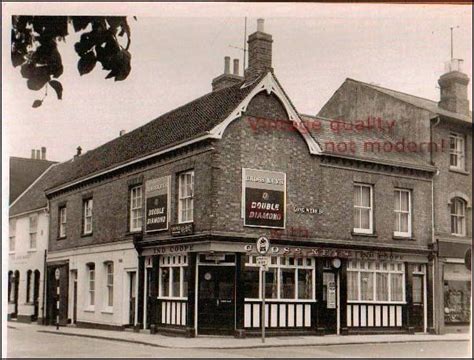 Cross Keys Was Where Savers Is Now London History Pub Signs Pub Bar