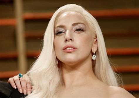 Lady Gaga Letting Mother Plan Her Wedding
