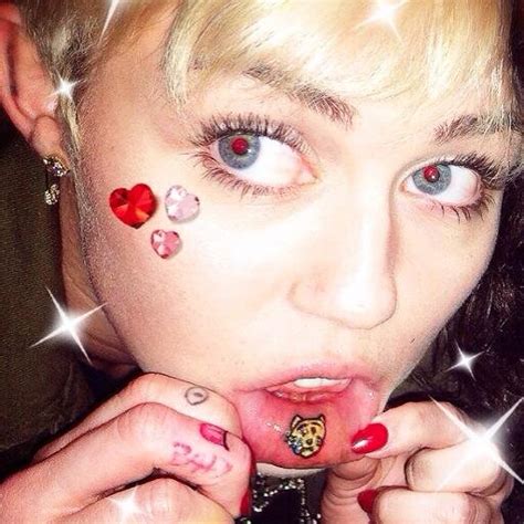 Miley Cyrus Milycyrussx Twitter