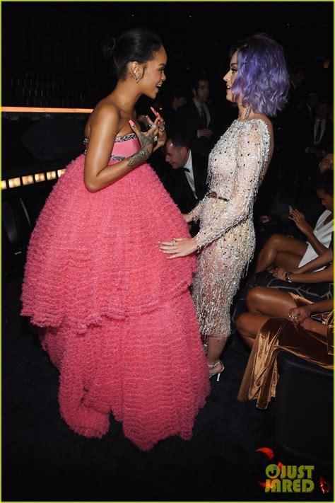 Miley Cyrus Cups Katy Perrys Boob At Grammys Photos Photo