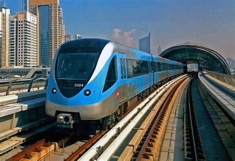 Dubai retail giant renews deal to sponsor metro stations ...