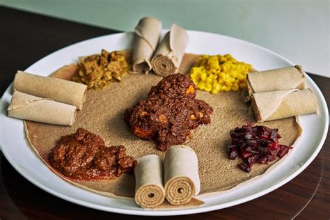 Traditional Ethiopian Food In A Cosmopolitan Setting The New York Times
