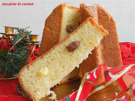 Pandoro farcito con crema pasticcera. pandoro farcito-ricetta per le feste natalizie