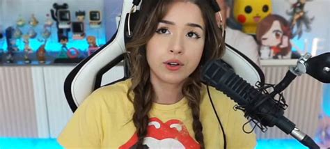 Pokimane Gives Over 10000 Usd To Small Twitch Streamers Levelup
