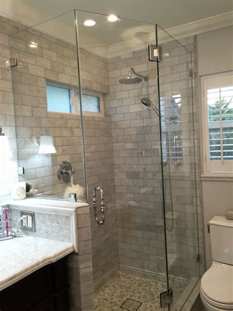 Give your bathroom an amara makeover. Neo-angled showers are great for tight spaces (With images ...