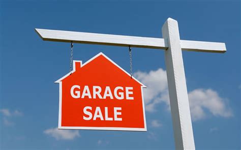 This site will help you purchase a permit online for your next garage sale or plan your next garage sales shopping spree! Garage Sale Tips - Estate Sales - House Plans and More