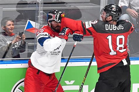Die kanadier setzten sich am samstag 4:2 (1:1,1:0,2:1) gegen die usa durch, finnland zog mit einem knappen 2:1 (2:0,0:1,0:0) gegen deutschland nach. Finnland und Kanada im Finale der Eishockey-WM - Eishockey ...