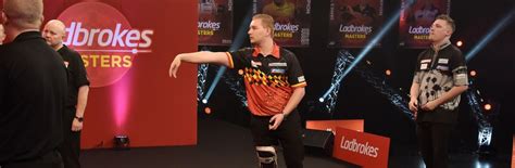 Dimitri van den bergh (born 8 july 1994) is a belgian darts player who currently competes in professional darts corporation (pdc) events. Van den Bergh undergoes knee surgery | PDC