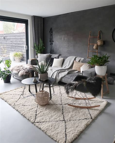 Nordic Style Living Room With White Geometric Rug Grey