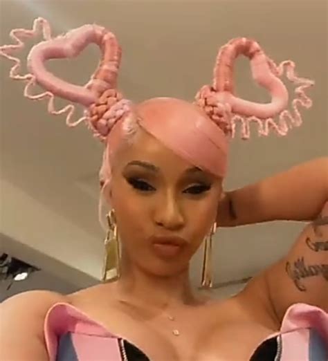 Us Rapper Cardi B Flaunts New Love Hairstyle Video