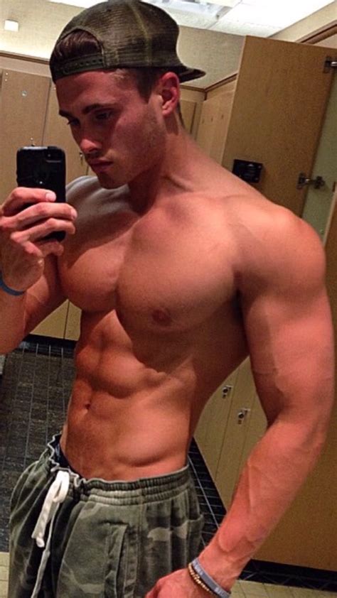 Muscle Selfies Page Bodybuilders Inc