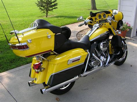 Touring ultra limited anniversary flhtk : Buy 2012 Harley-Davidson FLHTCUSE7 CVO Ultra Classic on ...