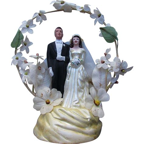 Vintage Wedding Cake Topper Bride And Groom With Flowered Arch In