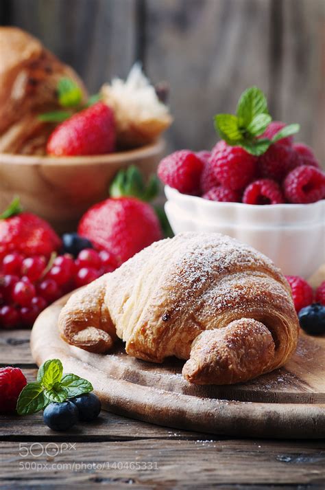 Fresh Croissant With Mix Of Berry Food Fresh Food Food