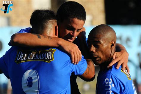 (jan 28, 1991) 5'9 161lbs. Tenfield.com » Al fin Liverpool, 2:1 a Fénix