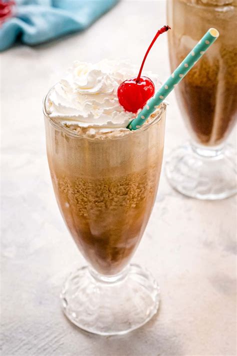 Best Root Beer Float Recipe Julies Eats And Treats