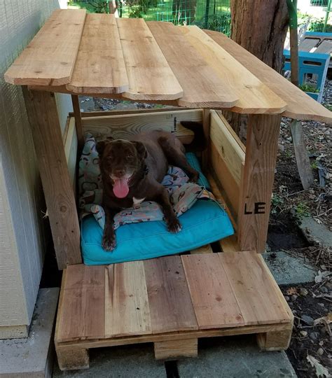 I Made This Cute Dog Shelter From An Epal Scrap Wood And Some Cedar