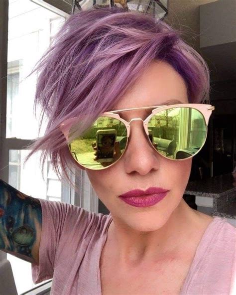 Maybe you would like to learn more about one of these? Pin di JJ su coloration nel 2020 | Capelli corti viola ...