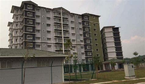 Tentera darat malaysia markas tentera darat, sekretariat tentera darat, wisma pertahanan, jalan padang tembak, 50634 kuala lumpur. Najib Razak merasmikan Pengkalan Udara terbesar di ...