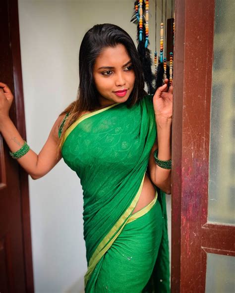 elakkiya latest photoshoot in green saree elakkiya official