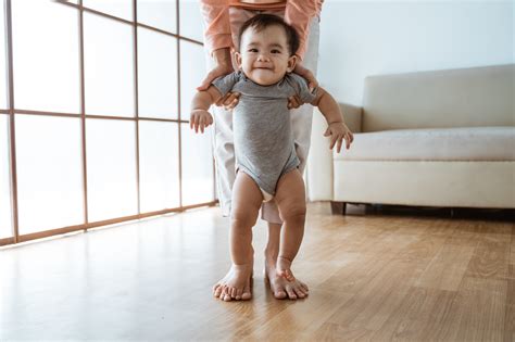 When Do Babies Stand Their Own